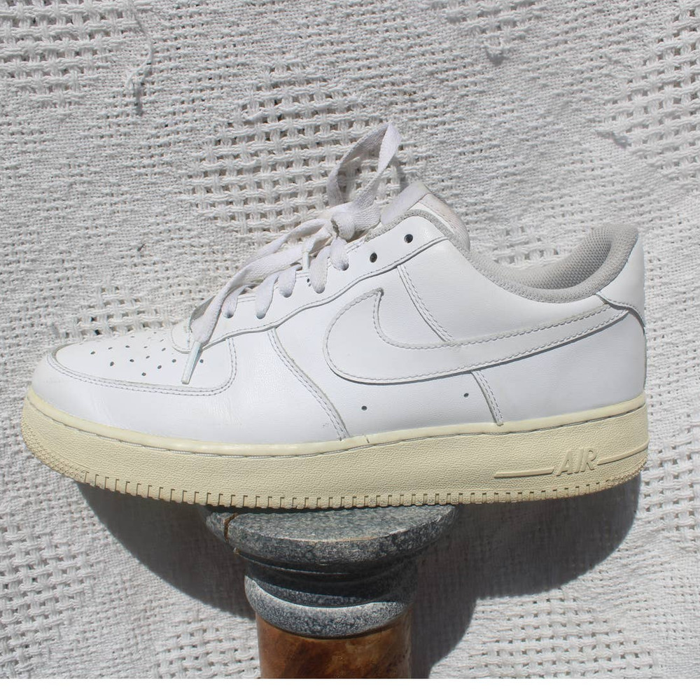 Classic Nike Air Force One AF1 White Size 11 315122-111